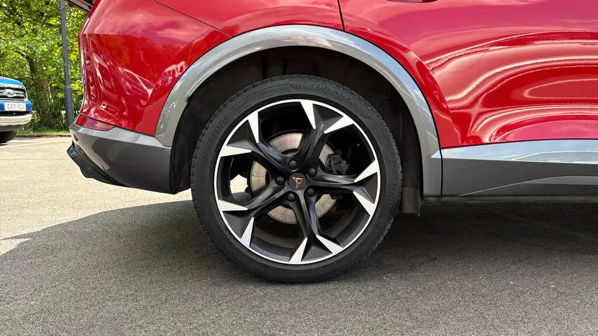2021-cupra-formentor-20-tsi-vz2-big-18