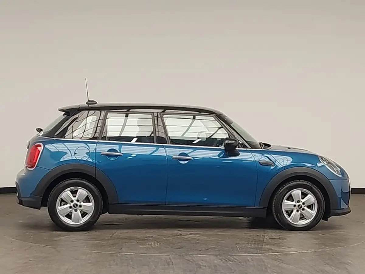 2021-mini-cooper-15-cooper-classic-hatchback-5d-big-2