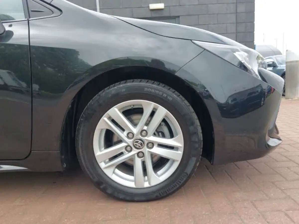 2022-toyota-corolla-18-vvt-i-icon-120bhp-trk-hatchback-5d-big-13