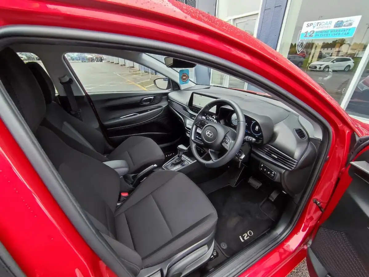 2024-hyundai-i20-10-t-gdi-premium-dct-big-16