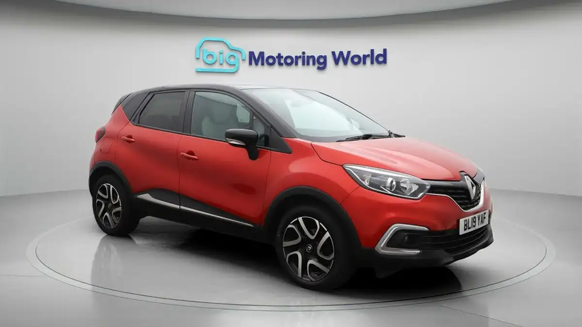 2019-renault-captur-09-tce-iconic-big-1