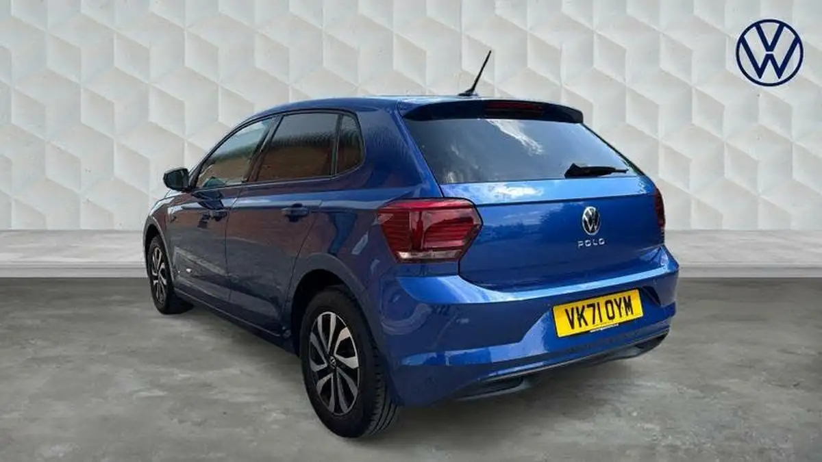 2021-volkswagen-polo-10-tsi-active-big-2