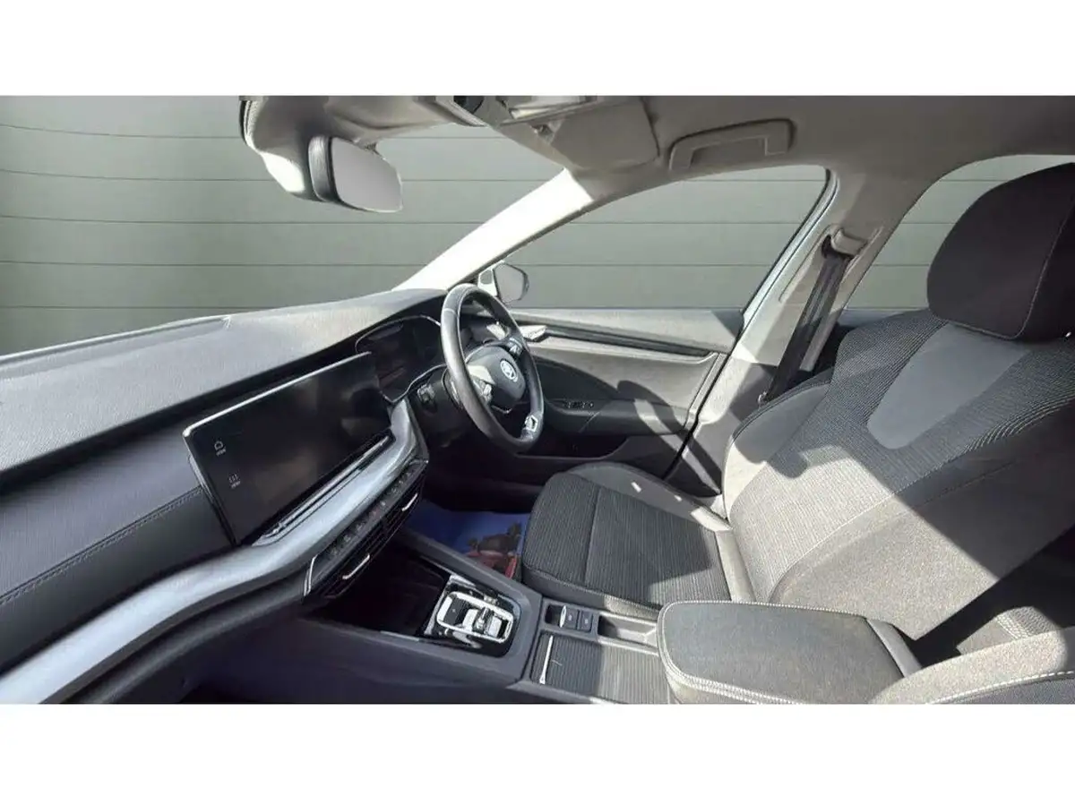2021-skoda-octavia-big-18