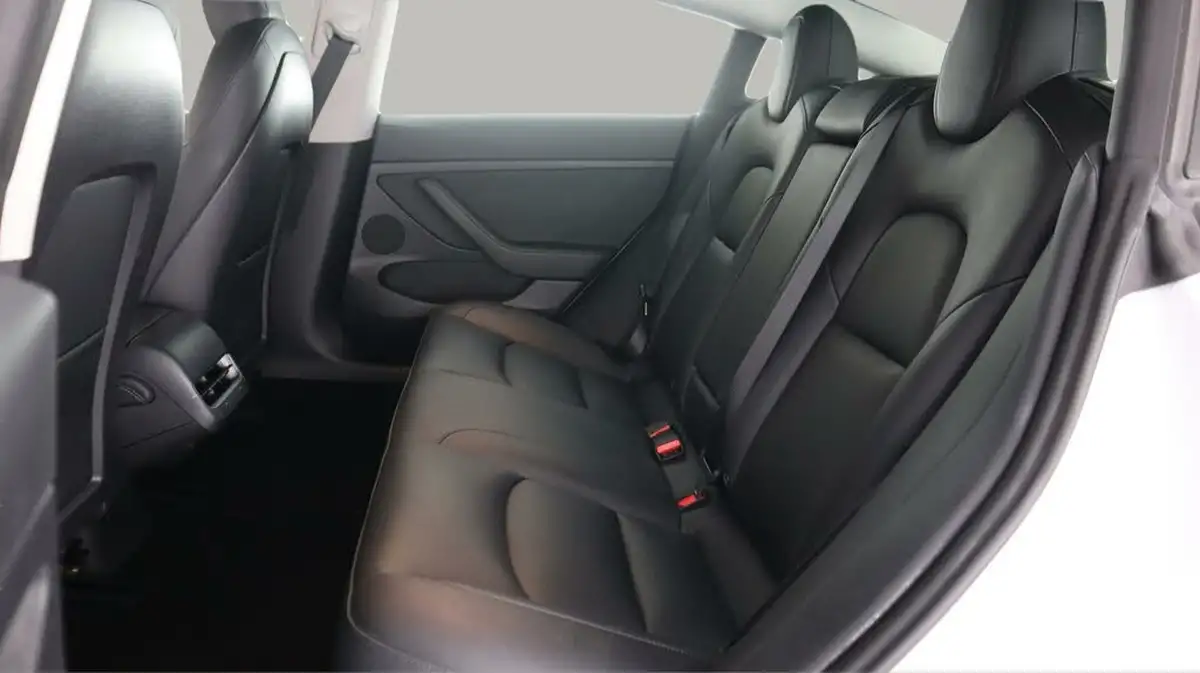 2021-tesla-model-3-e-long-range-4x4-big-15