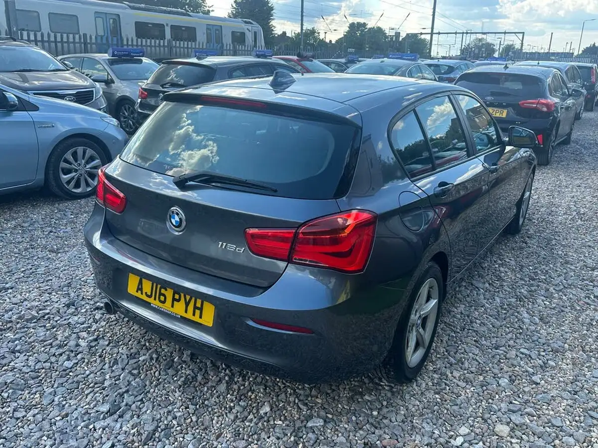 2016-bmw-1-series-15td-116d-eff-dyn-plus-116bhp-5d-big-14