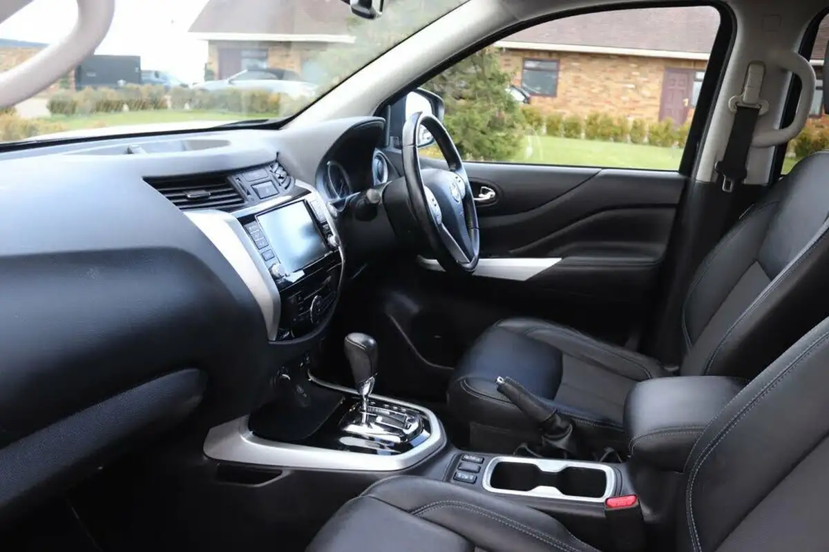 2021-nissan-navara-23dci-tt-n-guard-8-navileathersunroof-auto-big-23