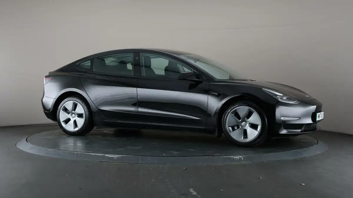 2021-tesla-model-3-e-long-range-awd-big-57