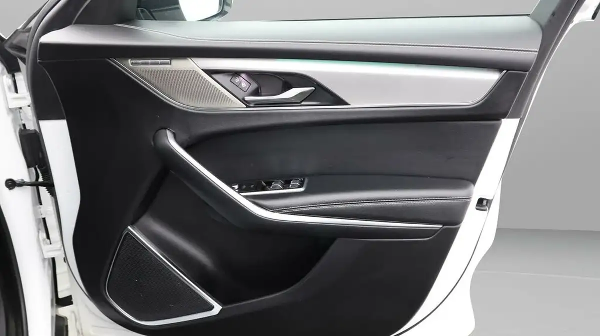 2022-jaguar-f-pace-20-d200-r-dynamic-s-big-20