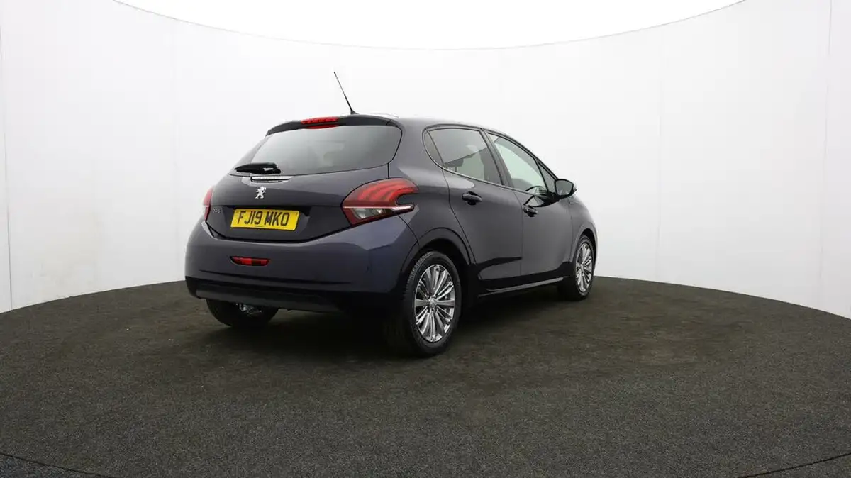 2019-peugeot-208-12-puretech-signature-big-74