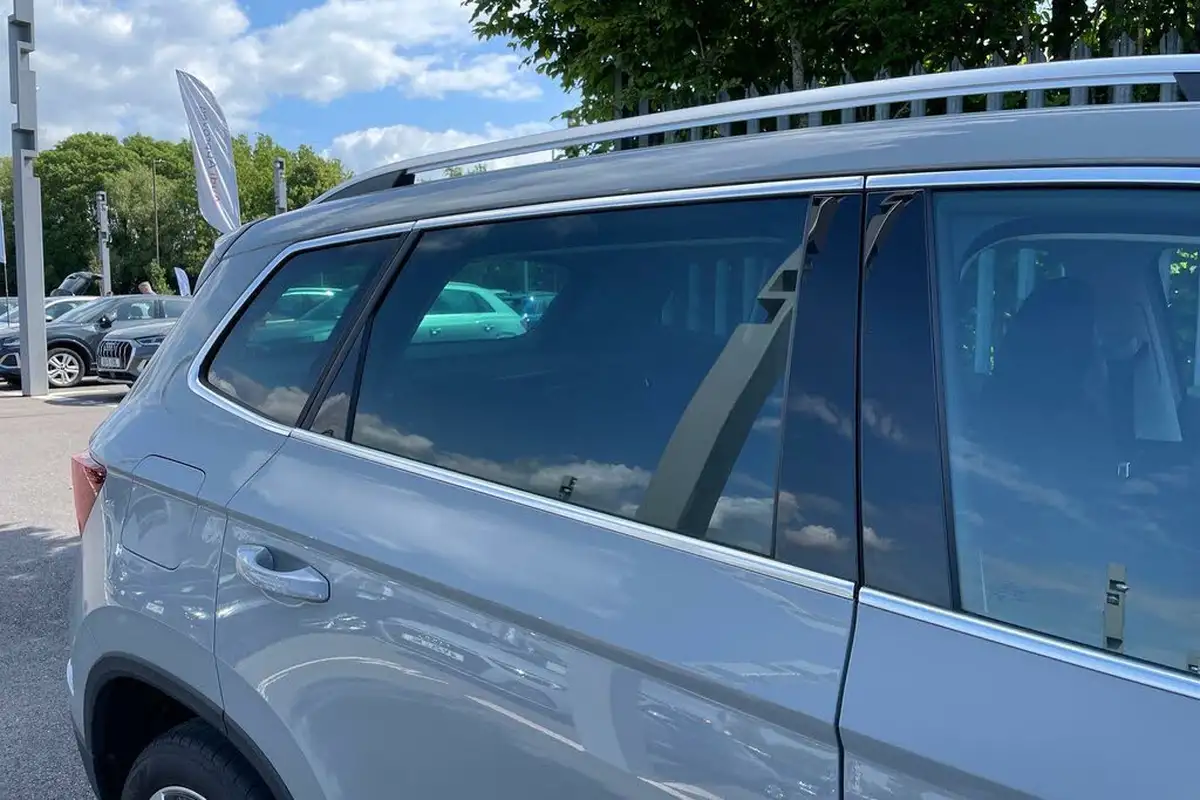 2023-skoda-karoq-15-tsi-se-l-dsg-big-13