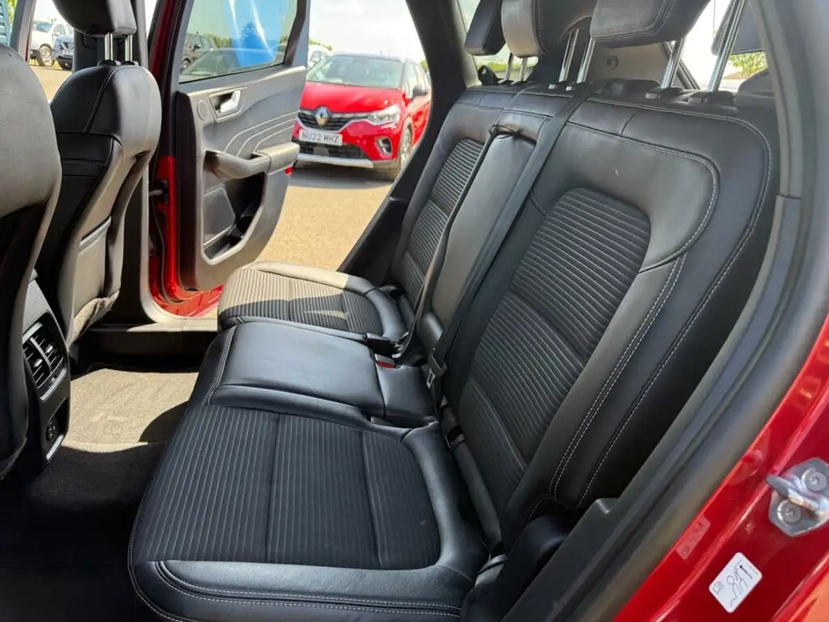 2022-ford-kuga-big-20