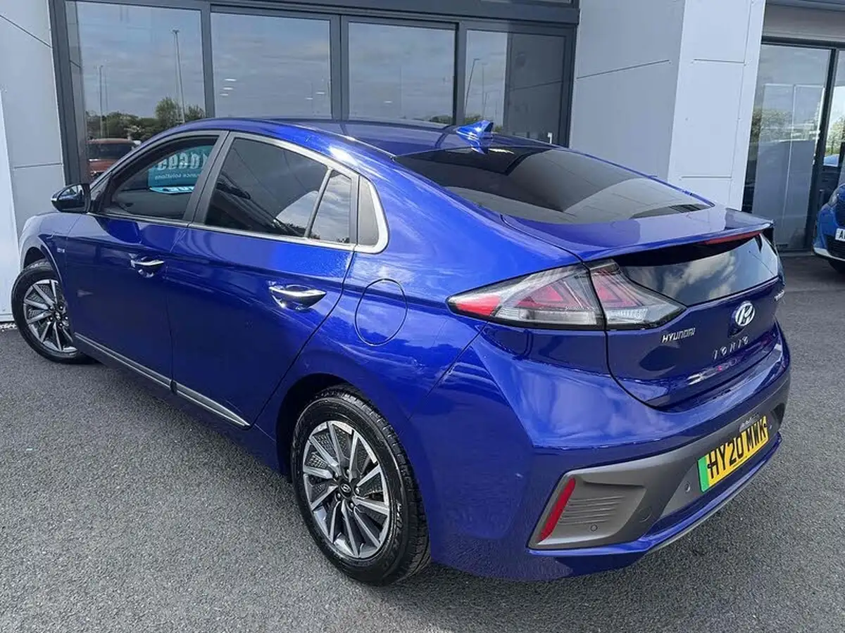 2020-hyundai-ioniq-e-premium-se-electric-100kw-big-12