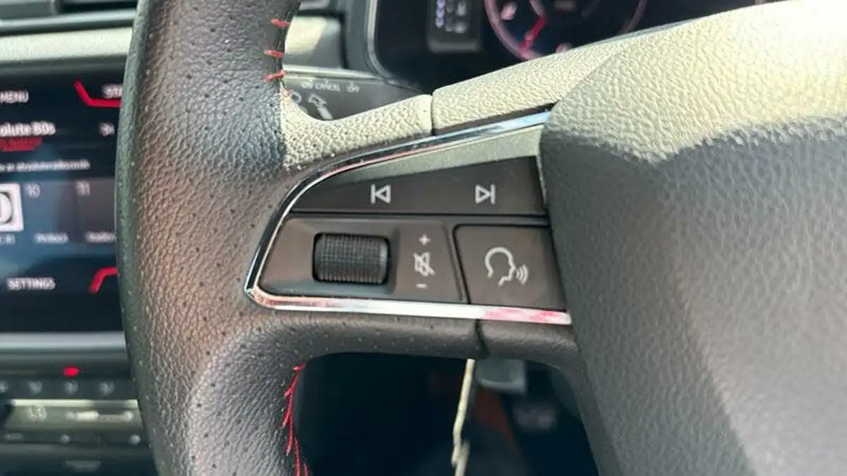 2019-seat-arona-10-tsi-fr-sport-ss-big-9