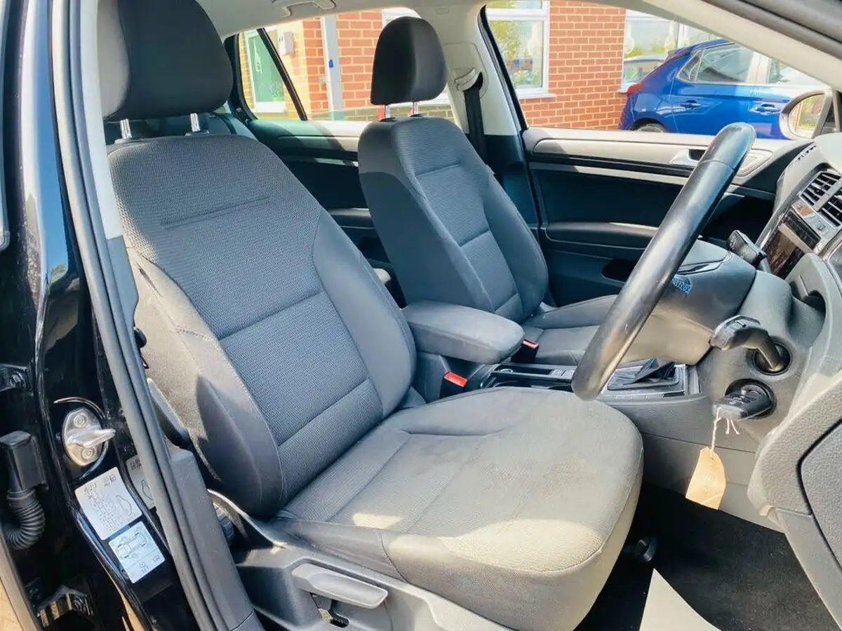 2019-volkswagen-golf-e-e-golf-big-10