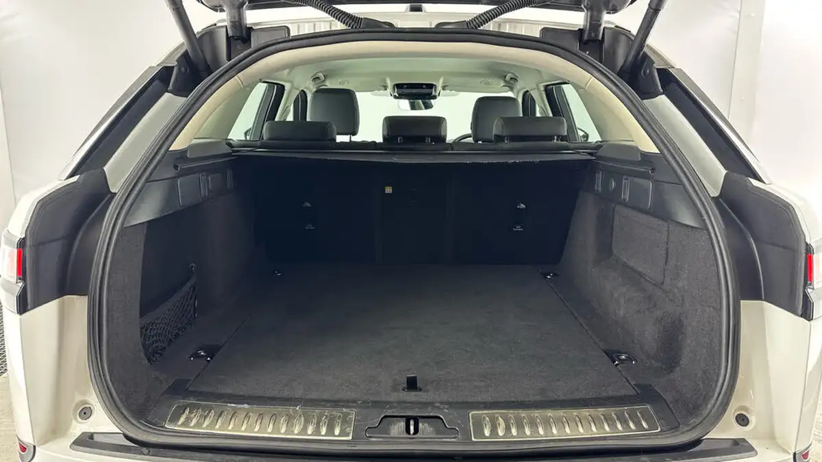 2022-land-rover-range-rover-velar-20-d200-velar-big-14