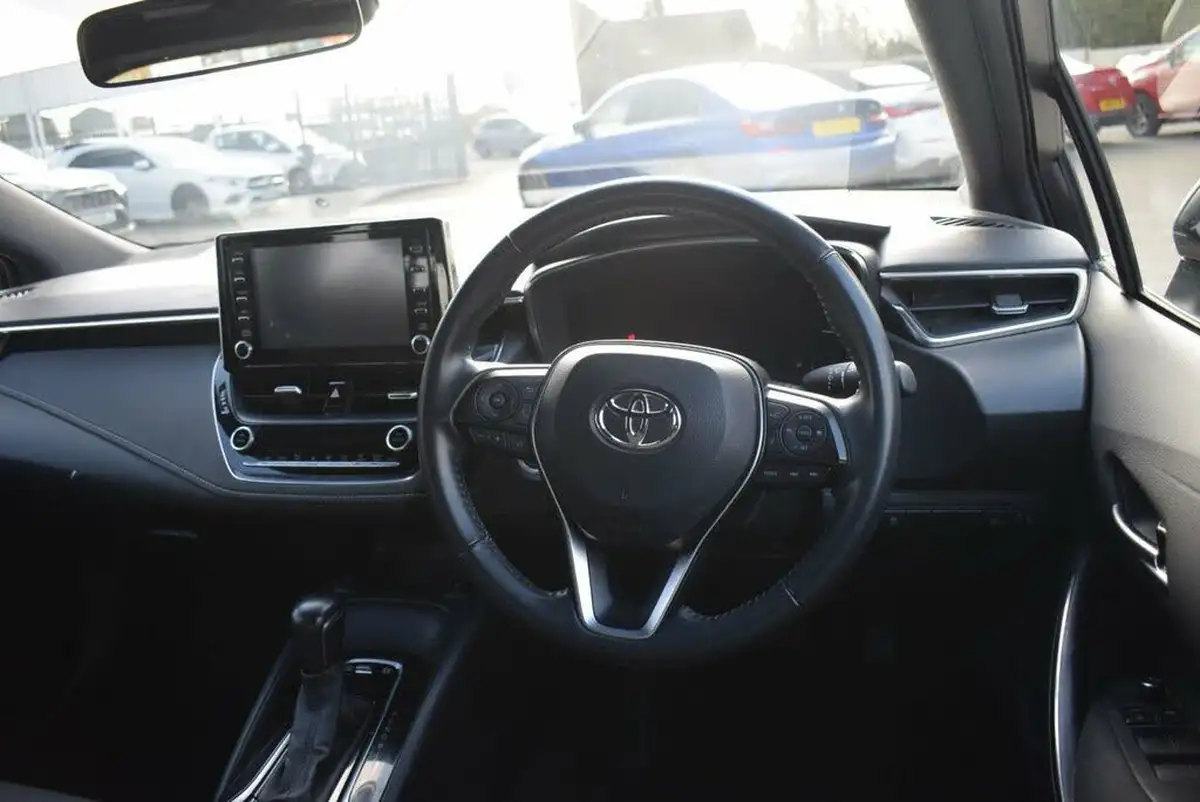 2021-toyota-corolla-18-vvt-i-icon-spare-wheel-hatchback-5d-big-2