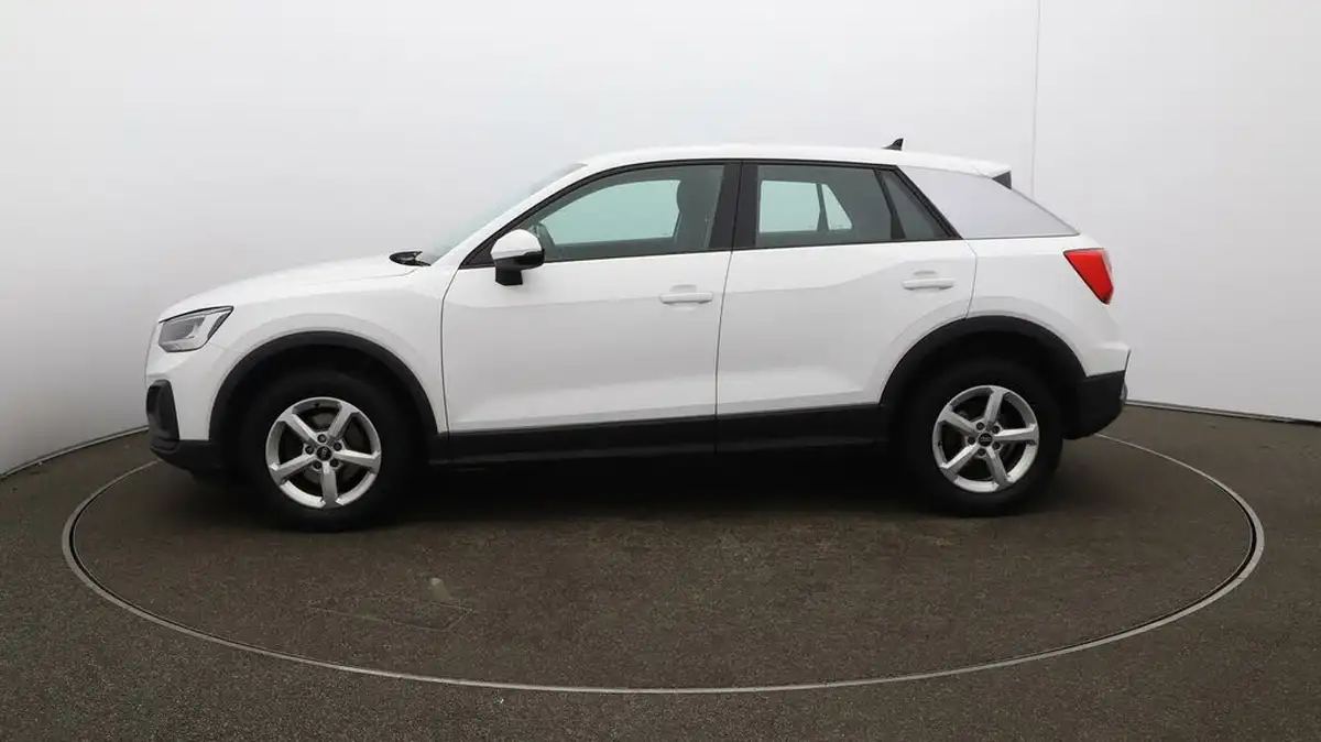 2022-audi-q2-10-30-tfsi-technik-big-64