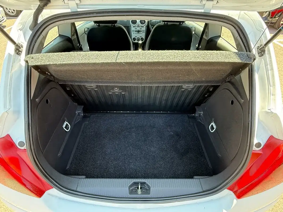 2015-vauxhall-corsa-12-s-3d-big-15