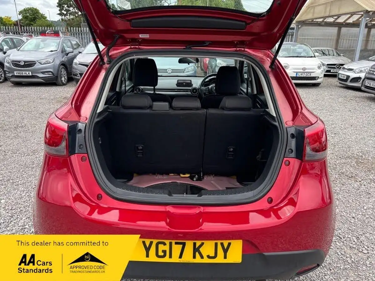 2017-mazda-mazda2-15-se-l-75ps-big-14