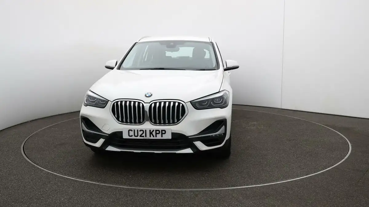 2021-bmw-x1-20-sdrive20i-xline-big-39