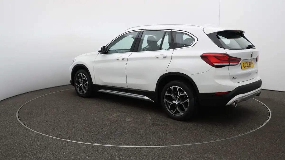 2021-bmw-x1-20-sdrive20i-xline-big-63