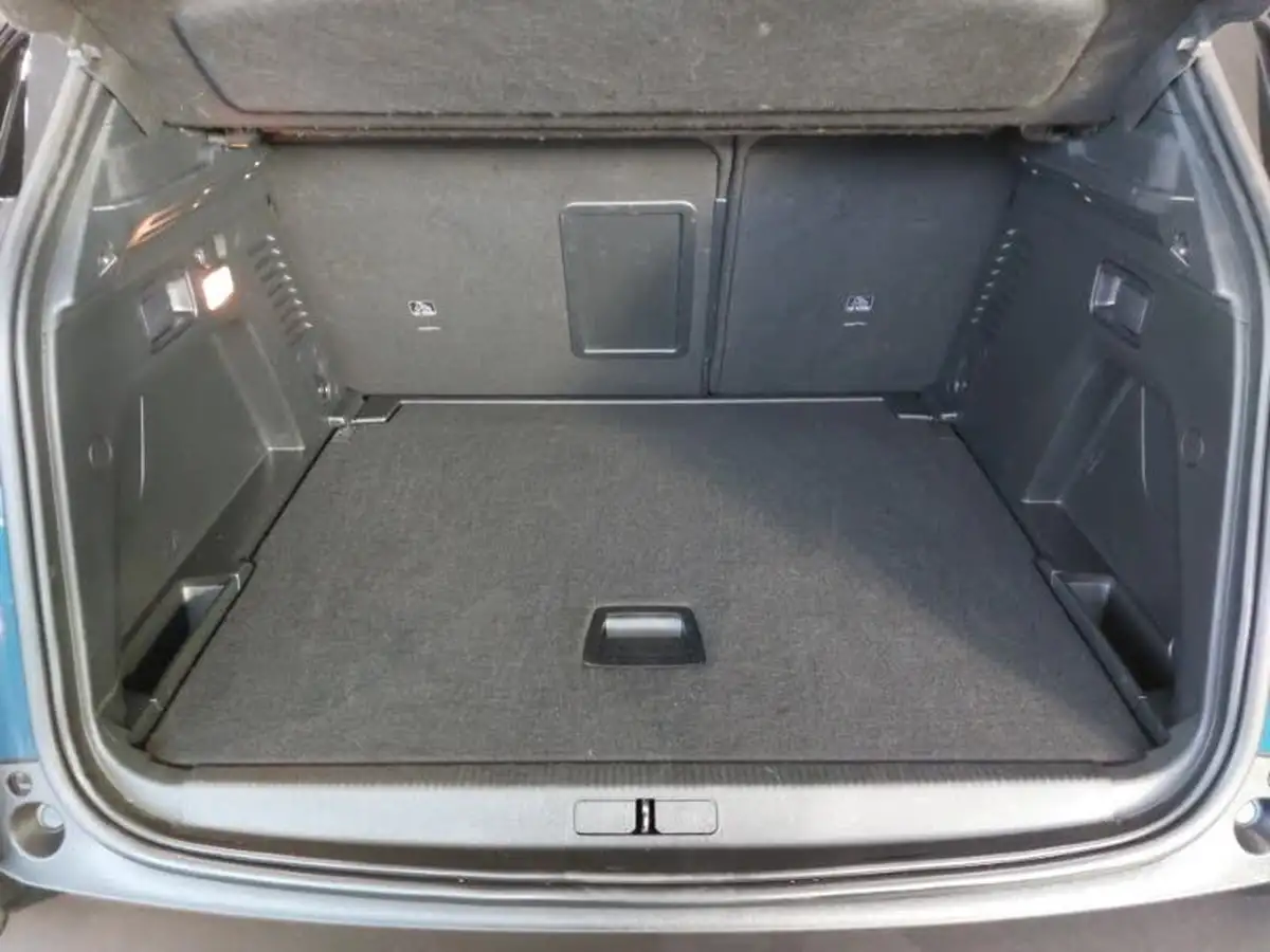 2024-peugeot-3008-suv-12-puretech-gt-136ps-hybrid-e-dsc6-big-7