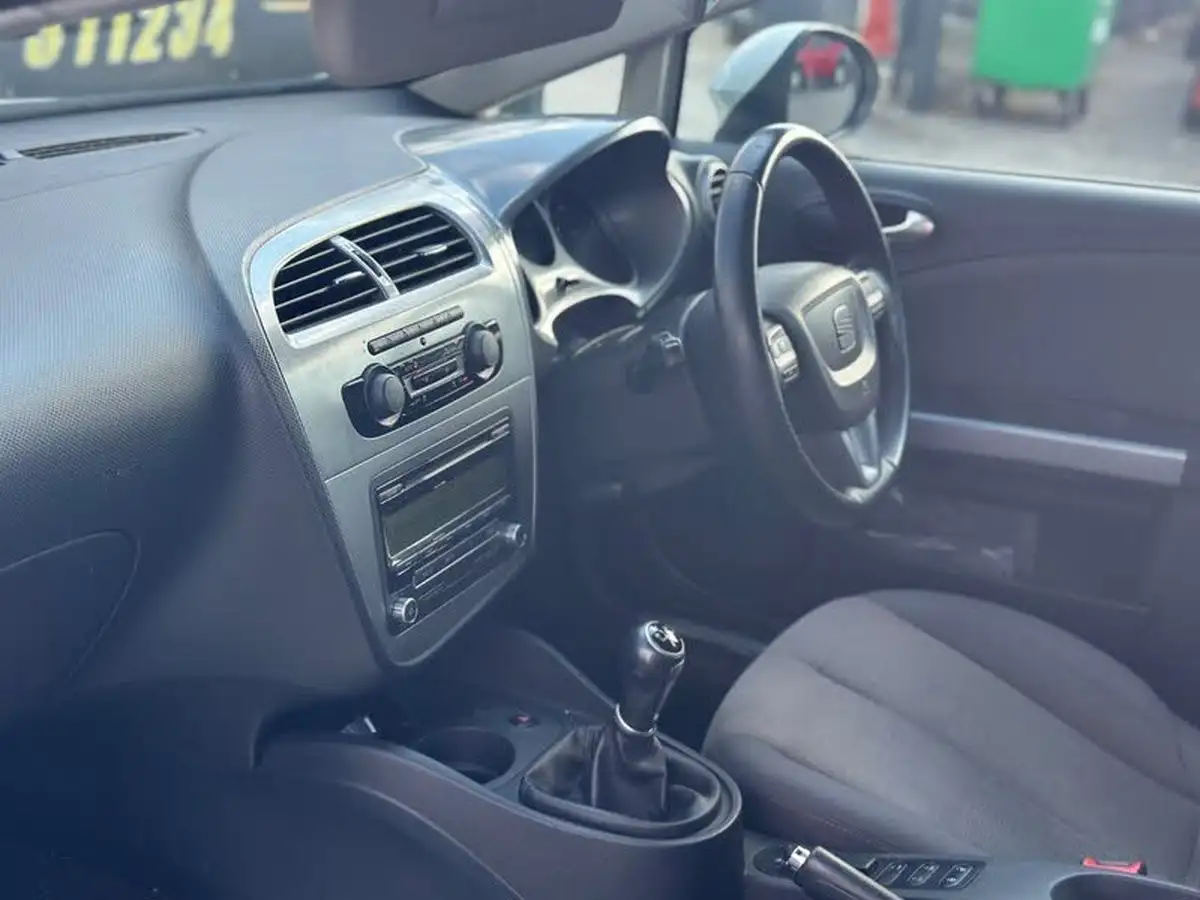 2011-seat-leon-16td-ecomotive-se-big-47