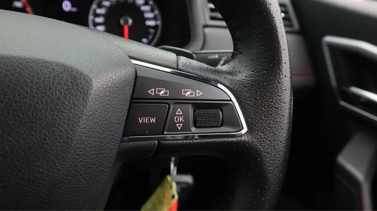 2021-seat-arona-10-tsi-fr-red-edition-dsg-big-22
