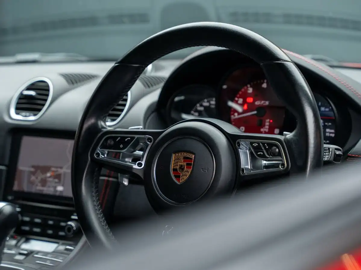 2018-porsche-cayman-718-25-cayman-gts-ss-pdk-big-38