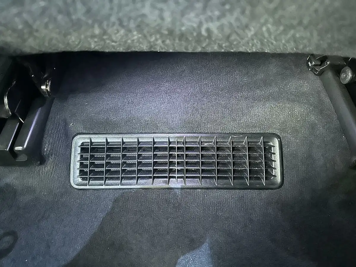 2021-porsche-taycan-e-base-476ps-performance-battery-plus-big-27