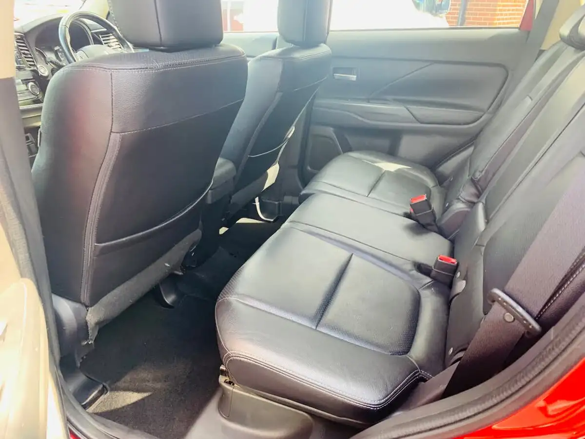 2018-mitsubishi-outlander-22di-d-4-big-7
