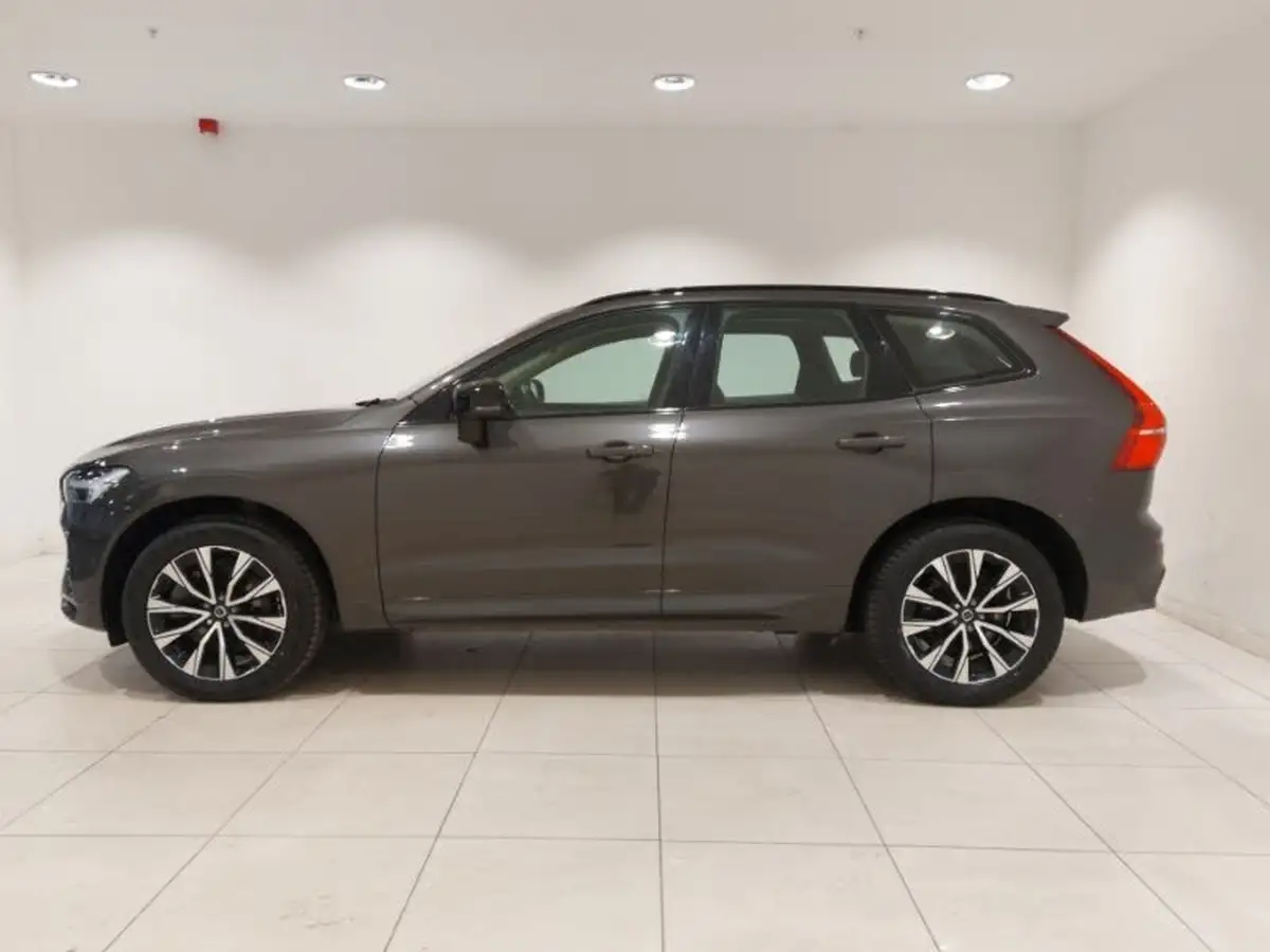 2023-volvo-xc60-20-b5-plus-big-3