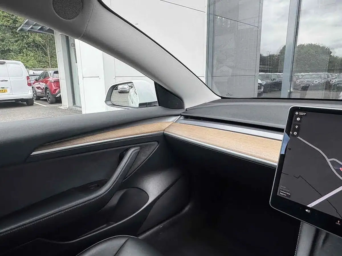 2021-tesla-model-3-e-standard-plus-big-35