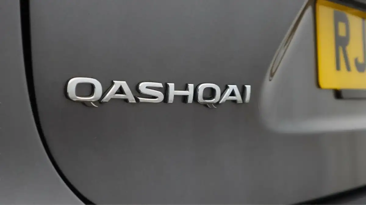 2019-nissan-qashqai-13-dig-t-tekna-160ps-dct-big-20