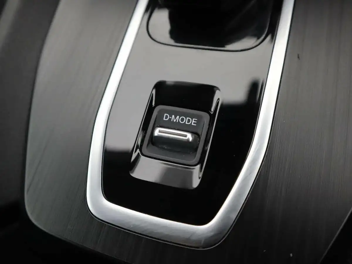 2022-nissan-qashqai-15-acenta-premium-big-32