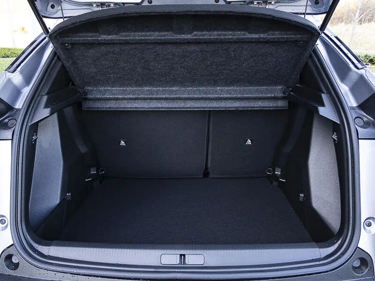 2025-peugeot-2008-suv-12-puretech-allure-130ps-big-17