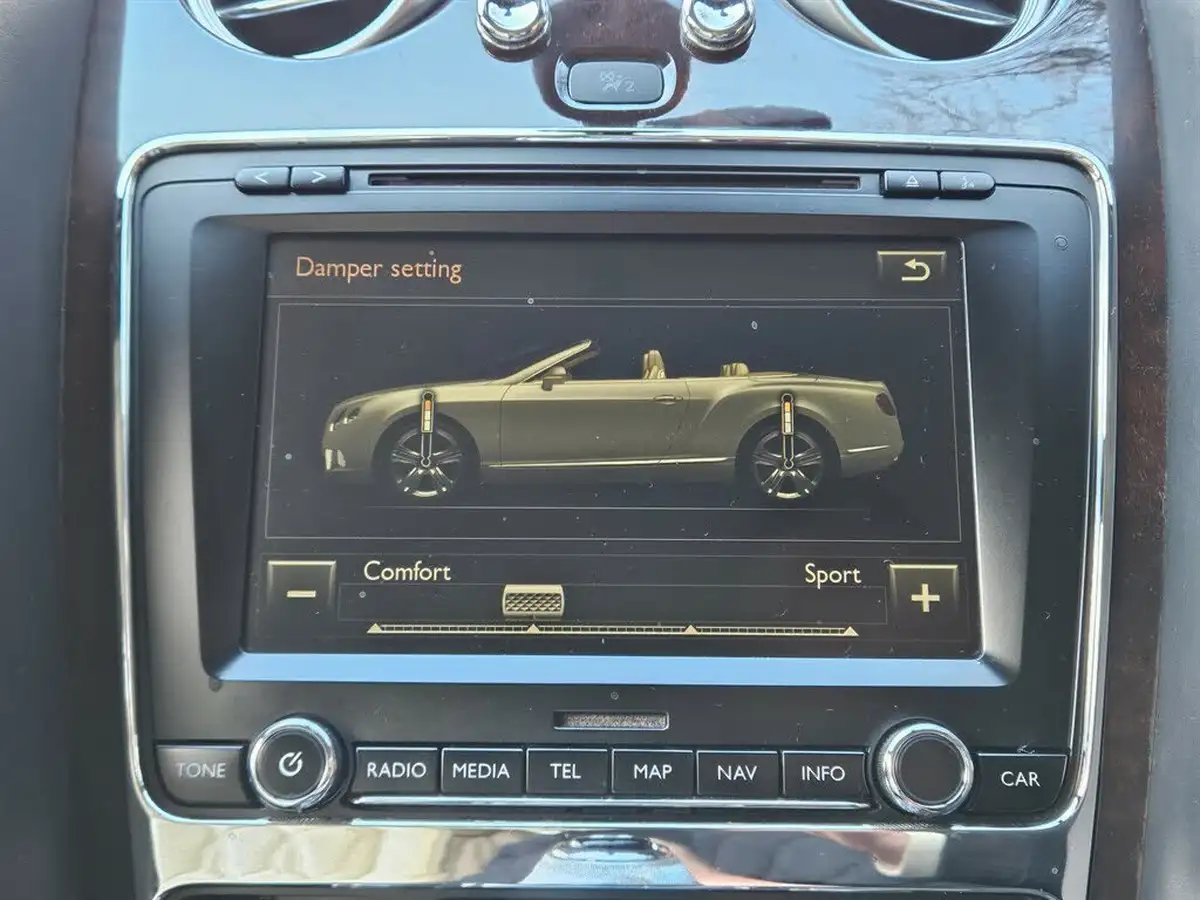 2013-bentley-continental-40-gtc-v8-big-30