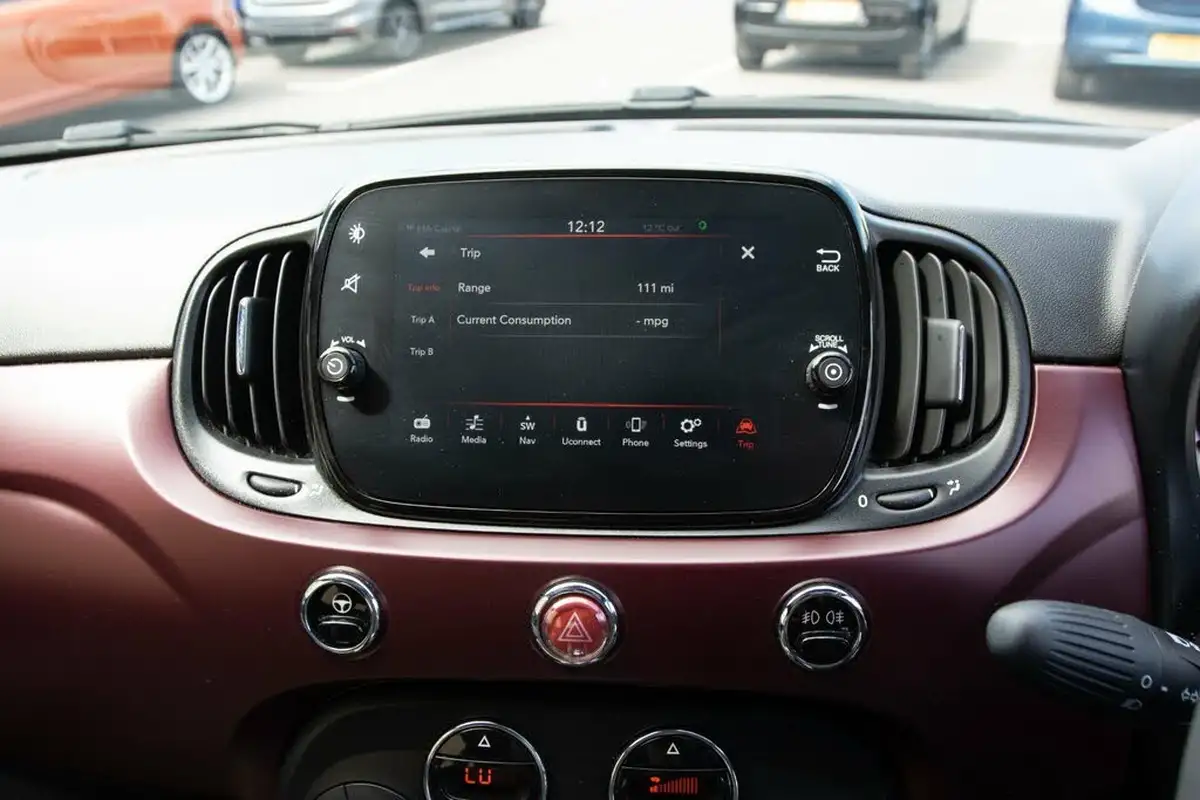 2020-fiat-500-10-star-big-27