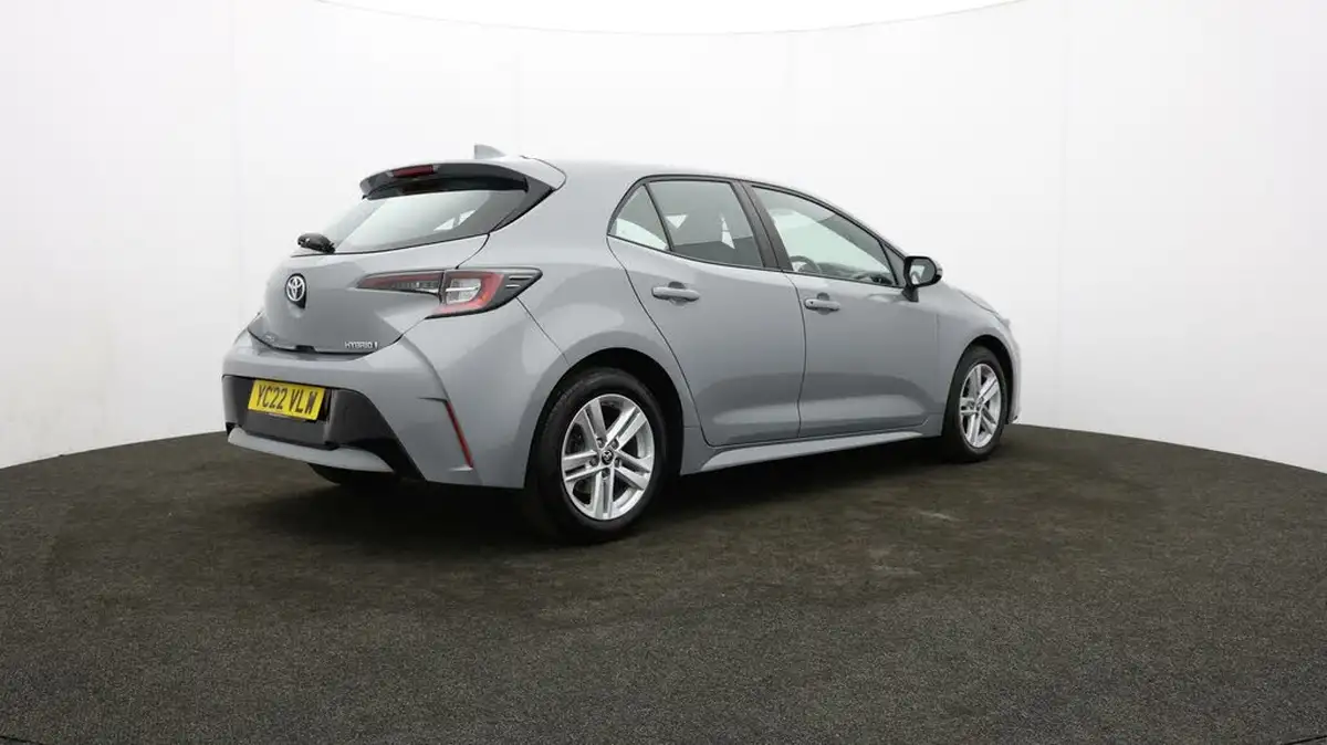 2022-toyota-corolla-18-vvt-i-icon-120bhp-trk-hatchback-5d-big-6