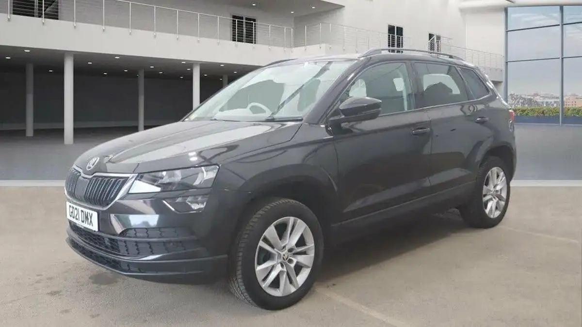 2021-skoda-karoq-15-tsi-se-technology-big-1