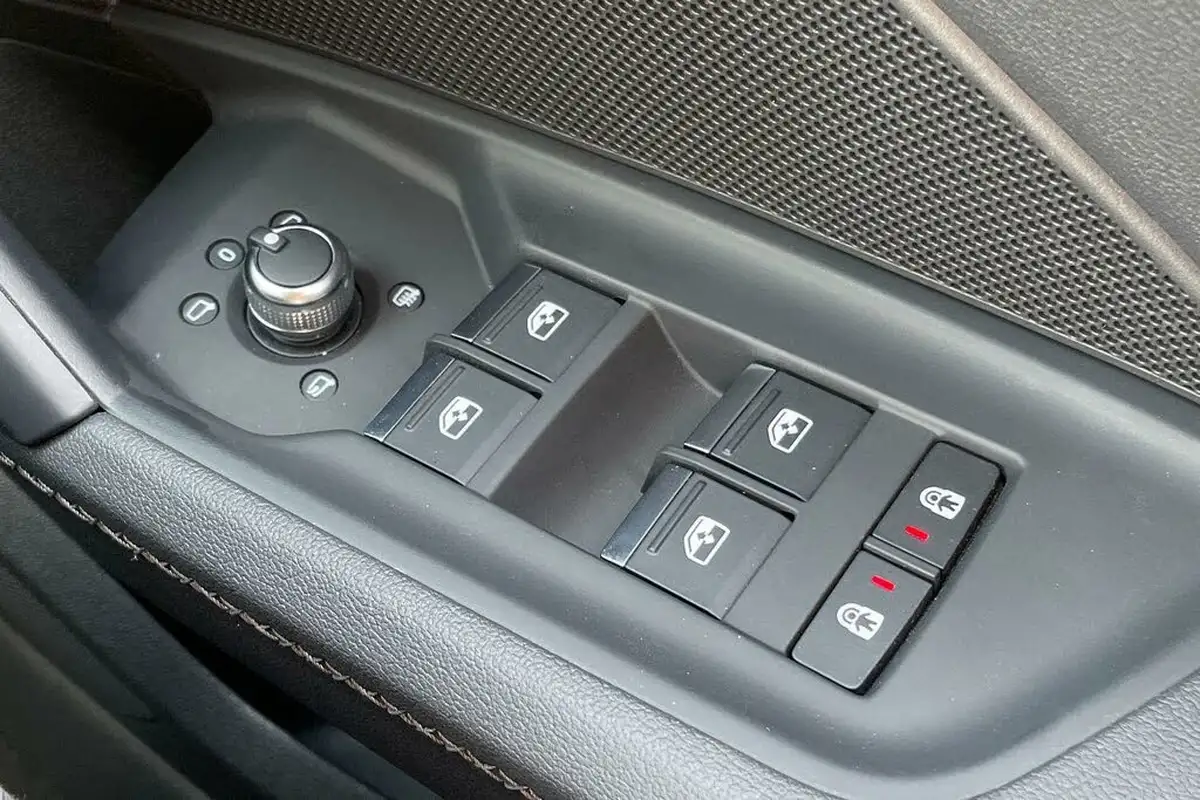 2024-audi-s3-20-tfsi-black-edition-310ps-sportback-5d-big-16