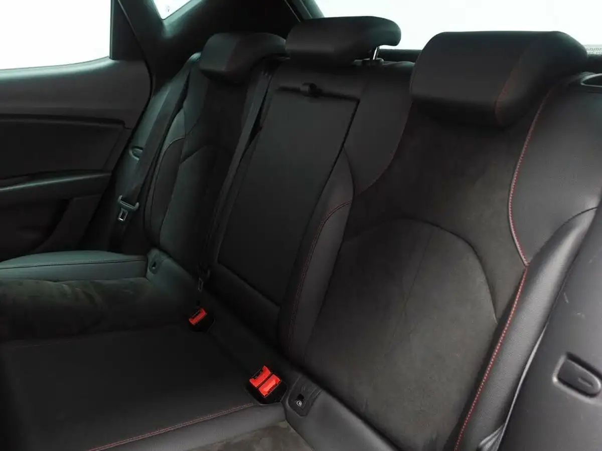 2020-seat-leon-20tdi-fr-black-edition-hatchback-dsg-big-16