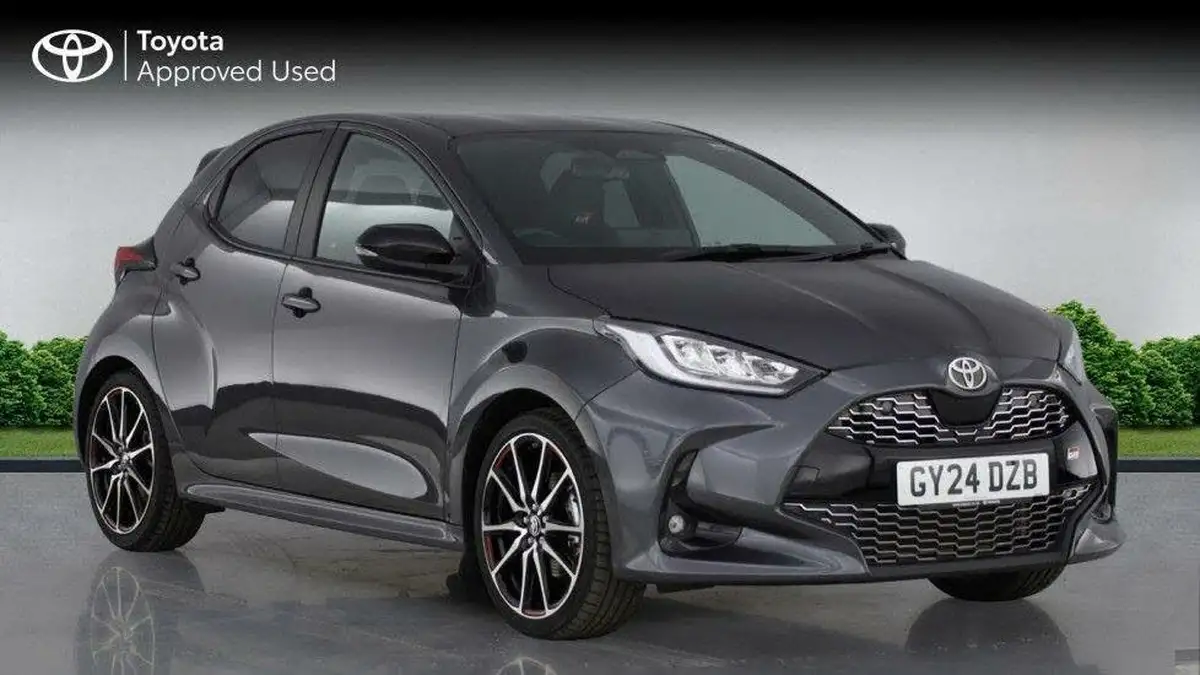 2024-toyota-yaris-15-vvt-i-gr-sport-128bhp-big-0