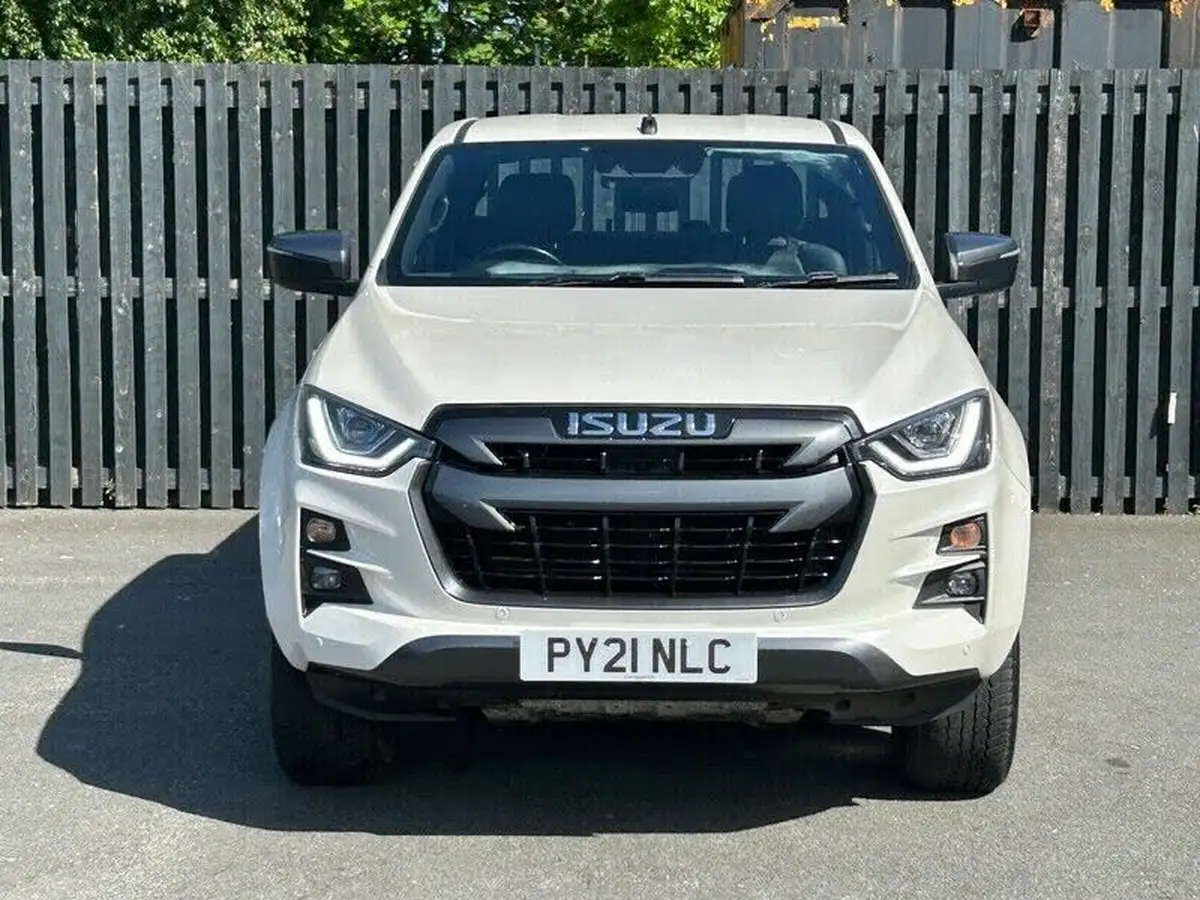 2021-isuzu-d-max-19td-v-cross-auto-big-2