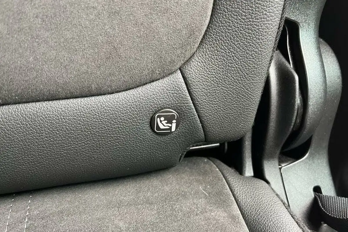 2022-vauxhall-crossland-12-ultimate-130ps-big-35