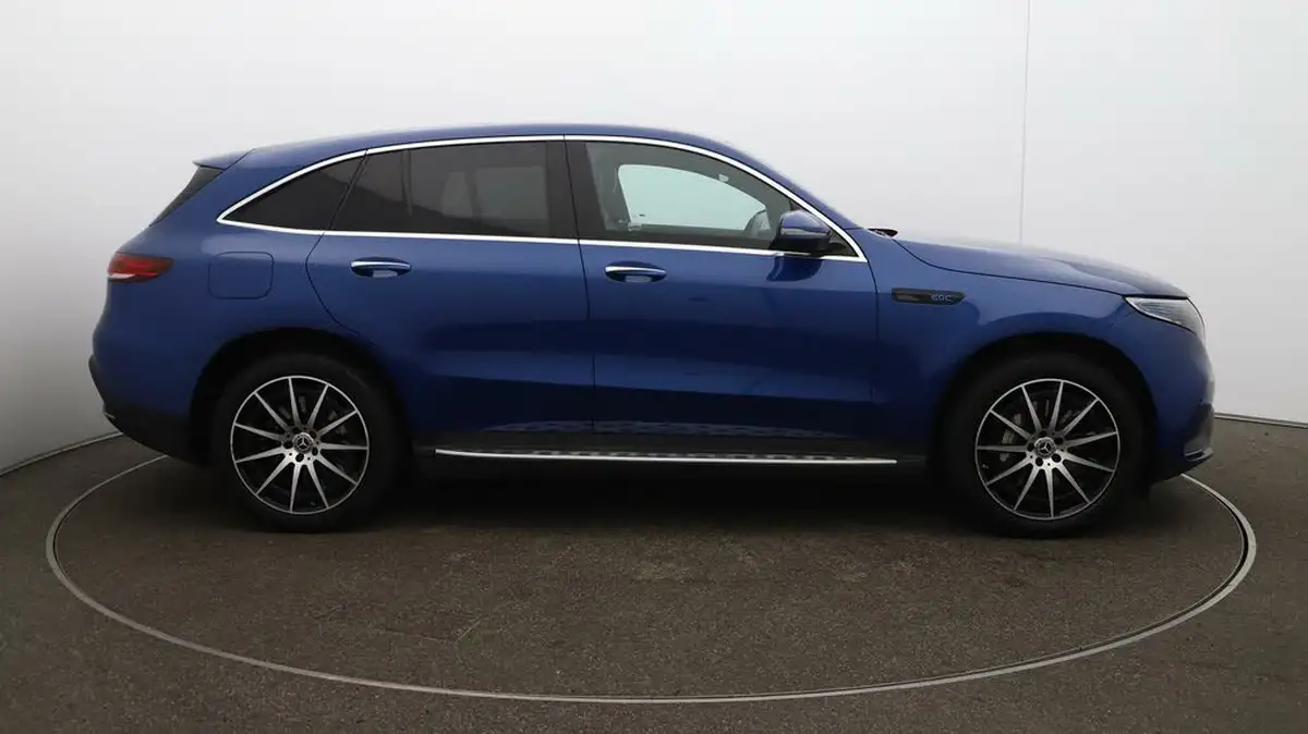 2022-mercedes-benz-eqc-e-eqc-400-amg-line-big-48