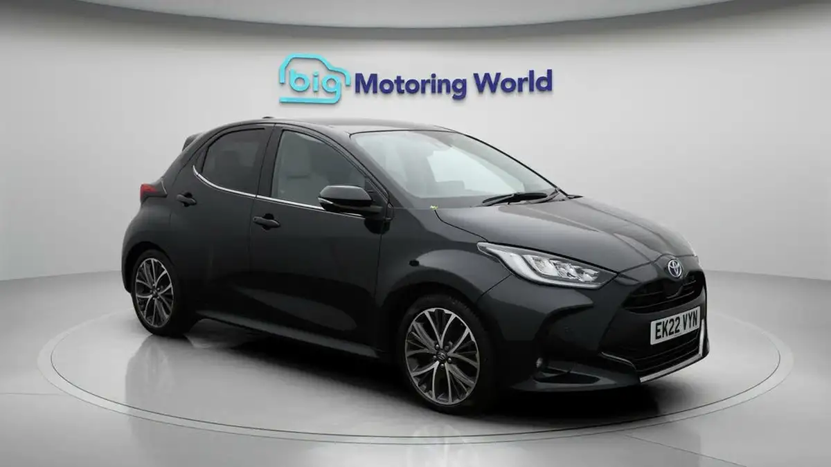 2022-toyota-yaris-15-vvt-i-excel-big-1