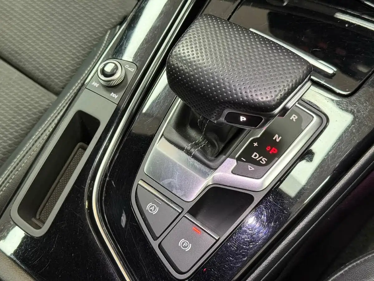 2019-audi-a4-20-30-tdi-black-edition-big-47
