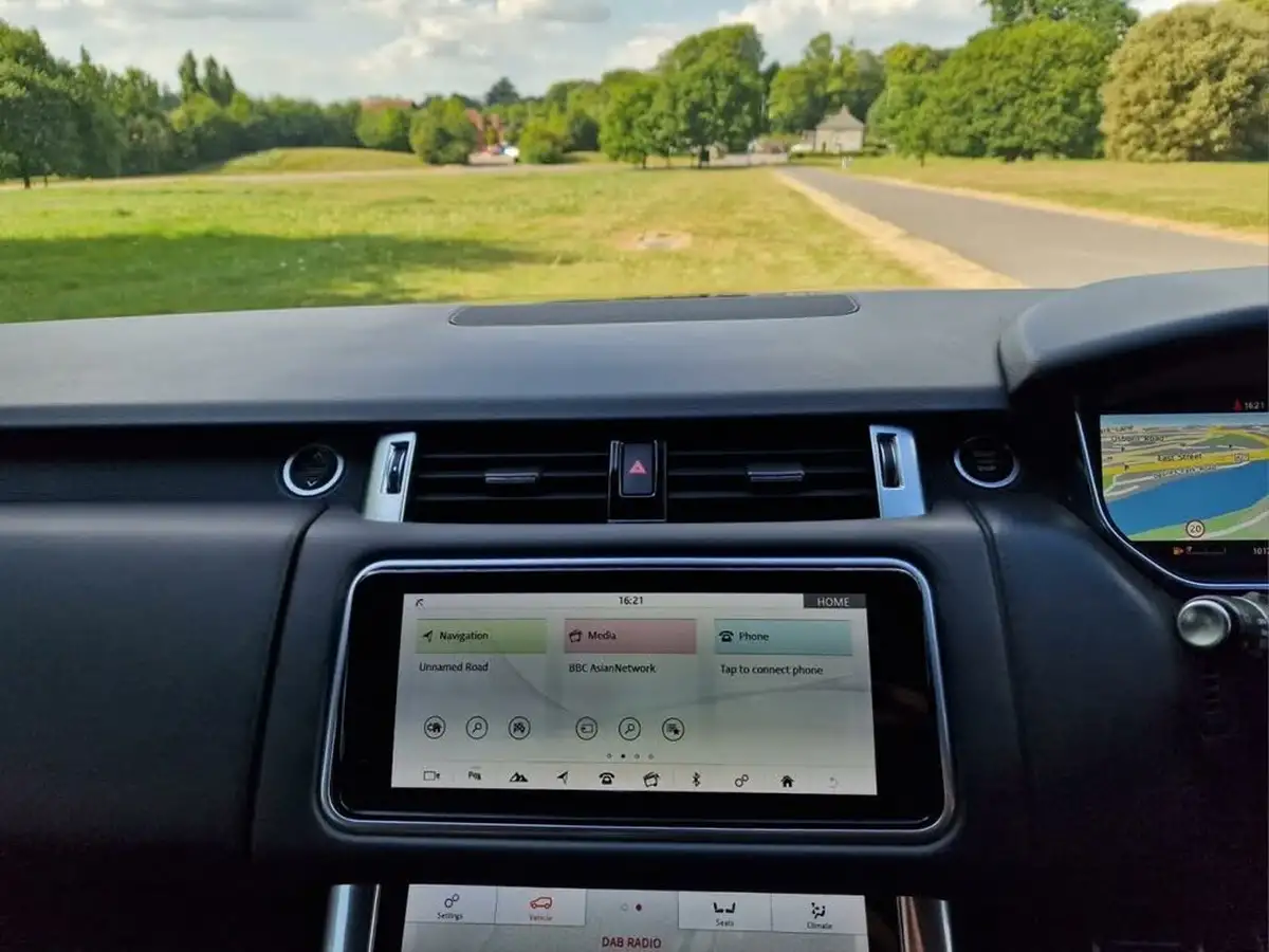 2019-land-rover-range-rover-sport-20-p400e-hse-dynamic-big-19