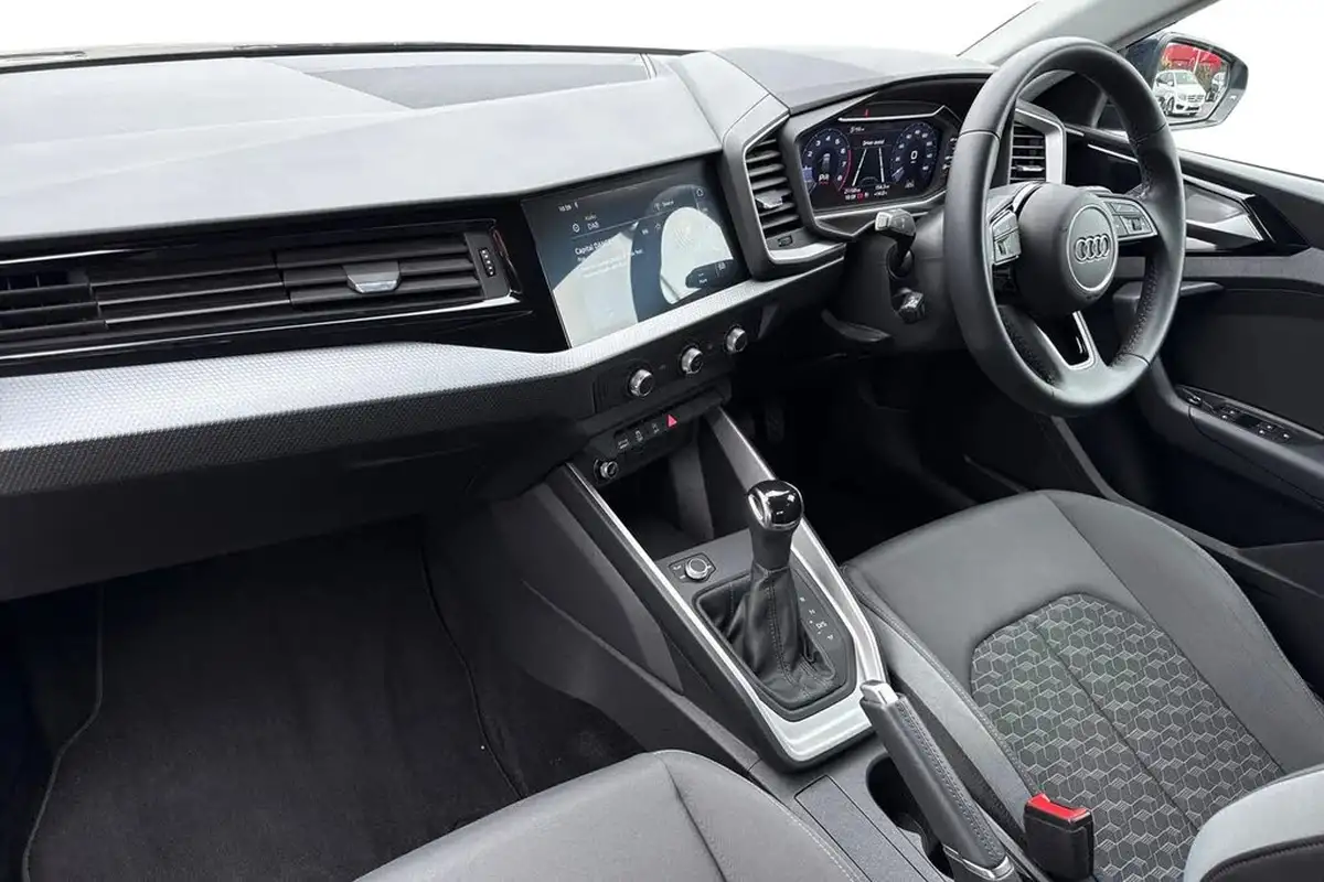 2020-audi-a1-10-30-tfsi-sport-116ps-s-tronic-big-14